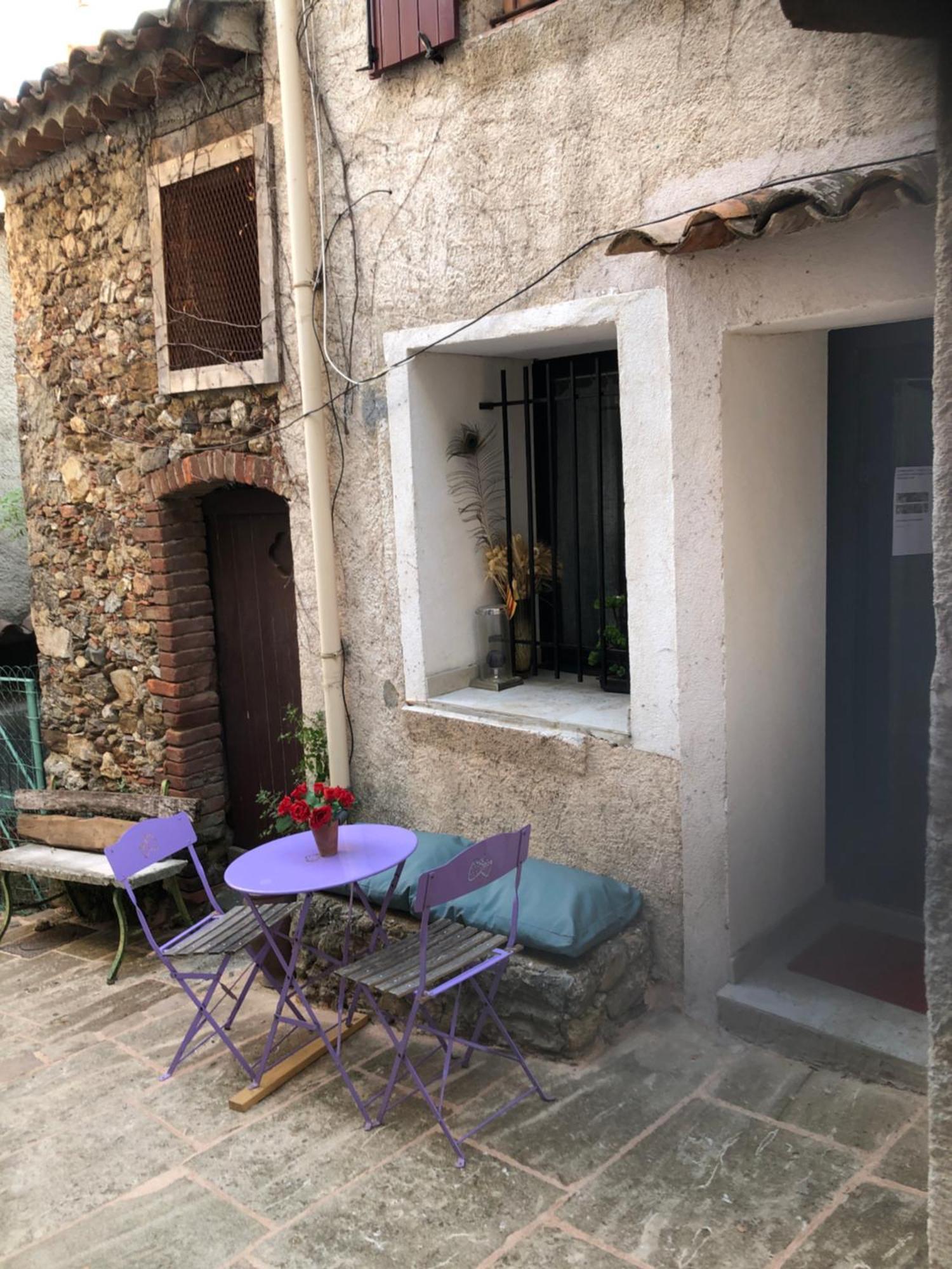 Logement Neuf Centre Du Village Aux Pieds Du Chateau غريمو المظهر الخارجي الصورة